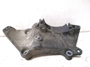 RENAULT Scenic (2003–2010) Lichtmaschinenhalter 8200100148 - 3