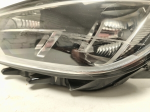 Volkswagen Passat B8 (2014–2023) Esituli 3G2941005C - 6