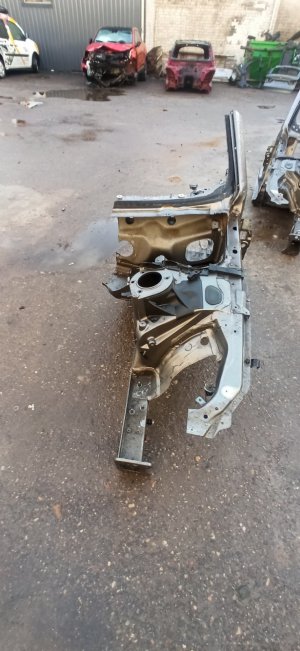 AUDI A4 B9 (2015–2026) Vorderer Ausleger 8W0805139TA - 2