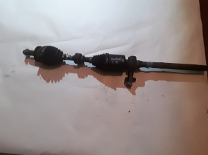 Priekšējā pusass un tās detaļas - 495012W050