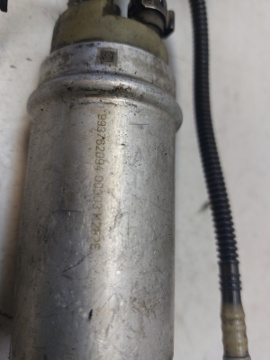 Volkswagen Caddy II (1995–2004) Kütusepump paagis 993762094 - 4