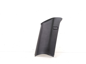   Interior trim of the rear strut  - 7449405 
