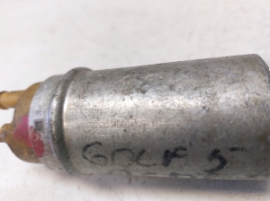 Volkswagen Golf V (2003–2009) Kütusepump paagis 993762120 - 2