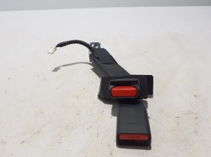 Boucle de ceinture de sécurité arrière - 734800E180C0