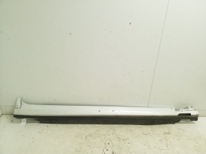 Exterior sill trim - 5A48526