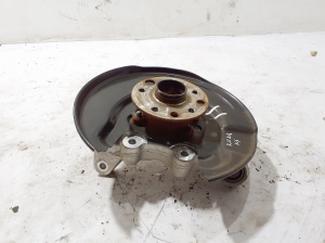 LEXUS RX LA1 (2022–2026) Tagumine rumm 423050E120 - 2