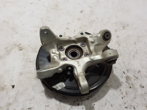 LEXUS RX LA1 (2022–2026) Tagumine rumm 423050E120 - 3