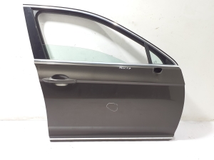   Vordere Tür  - 3G0831056AG 