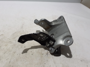 LEXUS RX LA1 (2022–2026) Getriebehalter 12304F0010 - 3