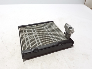   A/C evaporator  - 885010R030 
