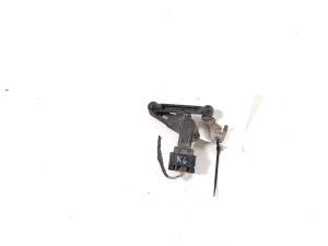 Rear hub sensor - 6895467