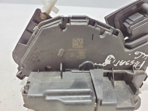Volkswagen Passat B8 (2014–2023) Rear side door lock 5NA839015D - 2