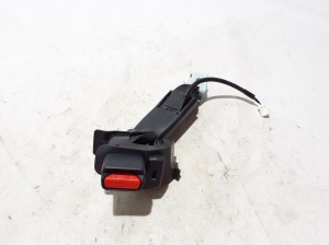 Boucle de ceinture de sécurité arrière - 733800E330C0