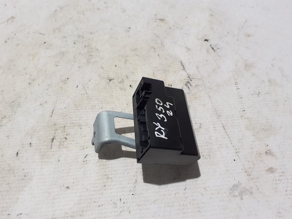 LEXUS RX LA1 (2022–2026) Relais 8264448040 LEXUS RX LA1 (2022–2026) Relais 8264448040