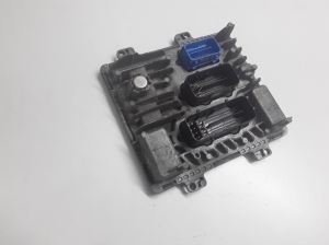 Opel Insignia (2017–2026) Engine control unit 55505569 - 2