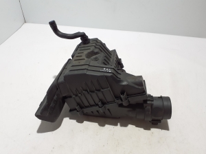 Volkswagen Passat B8 (2014–2023) Luftfiltergehäuse 5Q0129607AA - 3
