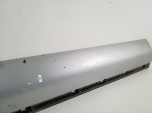 Volkswagen Touareg II (2010–2018) Esiukse liist 7P6854939A - 2