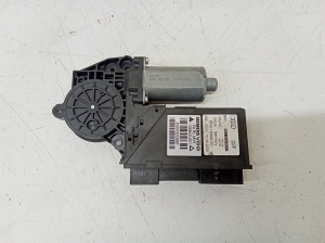 Fensterhebermotor vorne - 8E2959802F