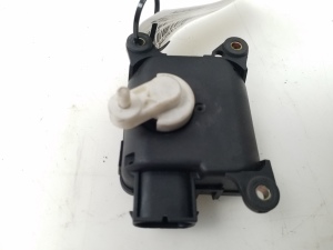 AUDI A6 C5 (1997–2005) Heater flap actuator 4B2820511J - 2