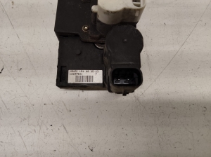 Opel Frontera B (1998–2004) Front door lock 16637561 - 2