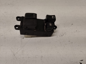 NISSAN Almera Tino V10 (2000–2006) Front door glass switch 0Z20 - 3