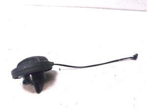 Volkswagen Caddy V (2020–2026) Kraftstofftankdeckel 8N0201556 - 4