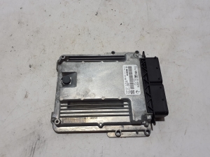 Calculateur moteur - HJ3214C568AB