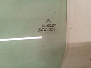 Citroen C3 (2002–2009) Priekšējo durvju stikls 43R00049 - 2