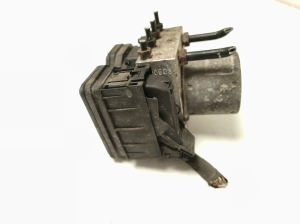 Kia Sportage (2010–2016) ABS unit BE6003I323 - 4