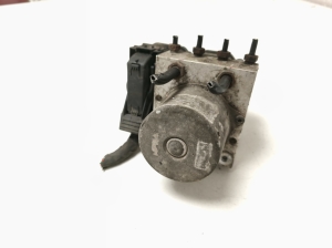 Kia Sportage (2010–2016) ABS unit BE6003I323 - 6