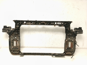   Radiator support and its parts  - 641013U100 