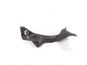 AUDI A6 C7 (2011–2018) Front fender bracket 4G0821136A - 3