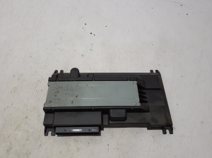   Amplificateur audio de voiture  - 3Q0035466B 