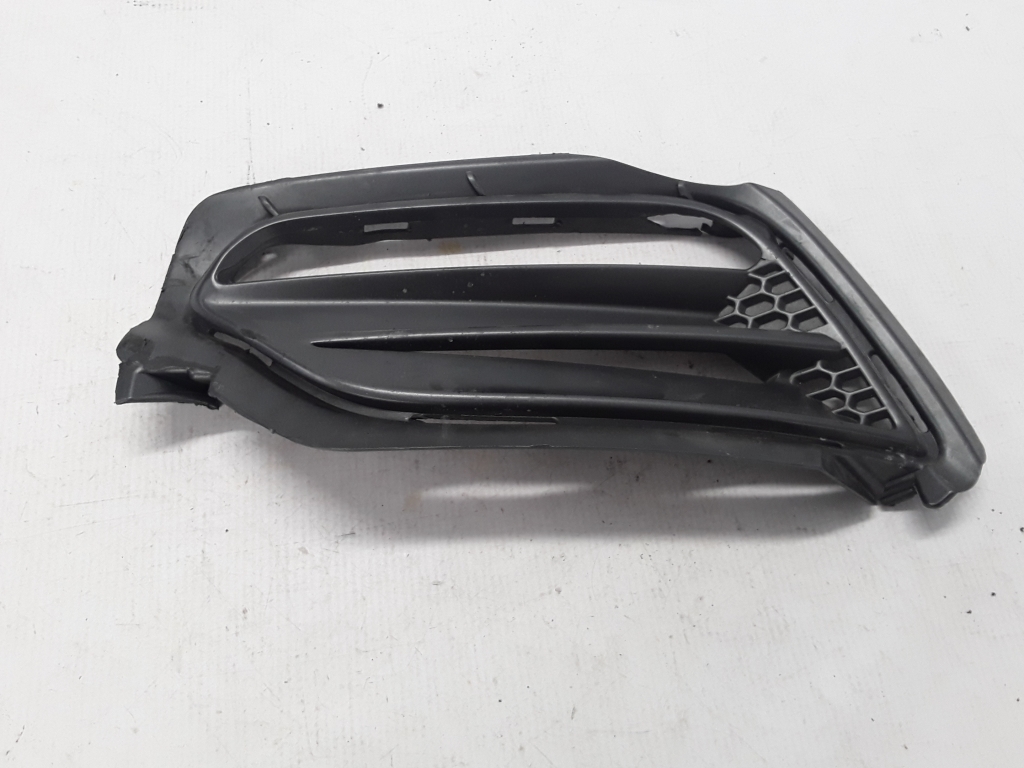 Used VOLVO V60 Front bumper lower grille