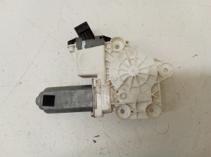 Opel Vectra C (2002–2008) Rear side door window regulator motor 24414777 - 4