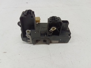 Opel Vectra C (2002–2008) Rear side door lock 24447346 - 3