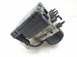 Chrysler Voyager IV (2001–2007) ABS unit 04683924AA - 3