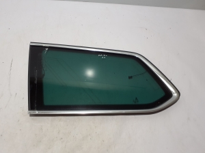Vitre de custode arrière - 3G9845297CA