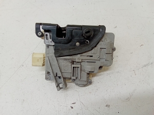 Volkswagen Passat B6 (2005–2010) Rear side door lock 3C4839015A - 3