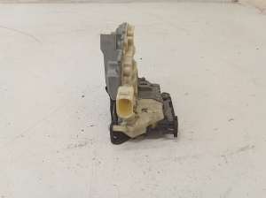 Volkswagen Passat B6 (2005–2010) Rear side door lock 3C4839015A - 4