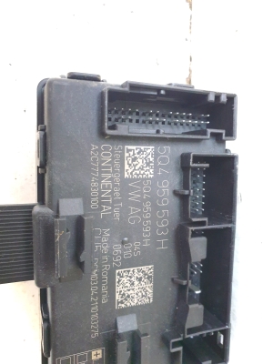 Volkswagen Caddy V (2020–2026) Front door control unit 5q4959593H - 4