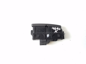 Mercedes Benz SLK-Class 172 (2011–2026) Door lock/unlock switch A2049058402 - 3