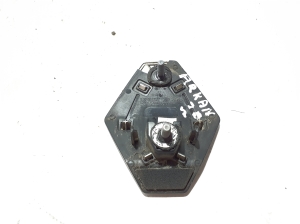 RENAULT Arkana (2019–2026) Emblēma 628957095R - 3