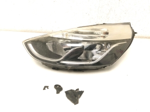   Scheinwerfer vorne  - 260606688R 
