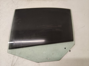 Aizmugurējo sānu durvju stikls - 43R00049