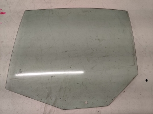 Aizmugurējo sānu durvju stikls - 43R00049