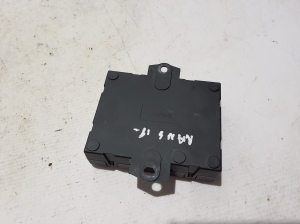 Land Rover Evoque (2011–2018) Trunk lid control module FJ3214B673AA - 2