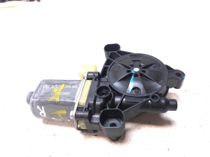 Volkswagen Caddy V (2020–2026) Front door window regulator motor 2K959802 - 2