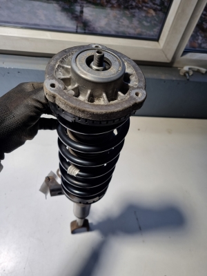 BMW 5 SERIES F11 (2010–2017) Front shock absorber 6797766 - 2