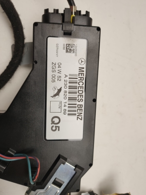 Mercedes Benz SL-Class 230 (2001–2012) Antenna amplifier A2308201489 - 2